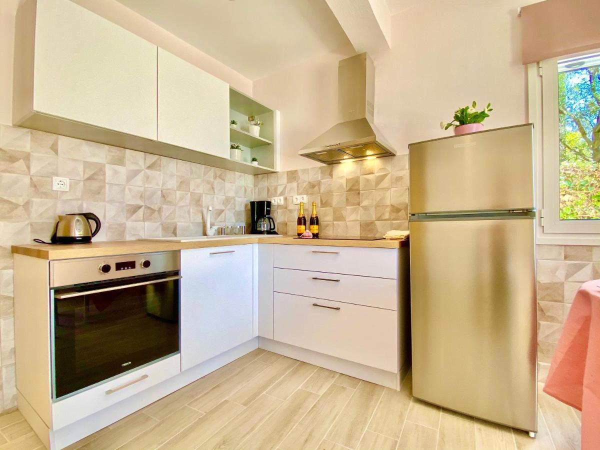 Nissaki Apartments And Vasilis House ニサキオン エクステリア 写真