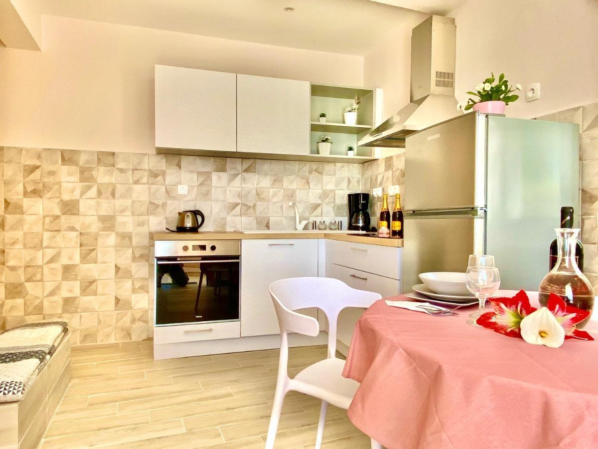 Nissaki Apartments And Vasilis House ニサキオン エクステリア 写真